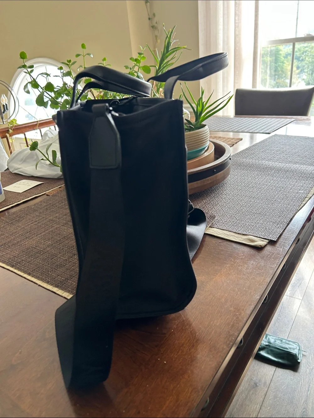 Dkny Black Nylon Logo Messenger Bag